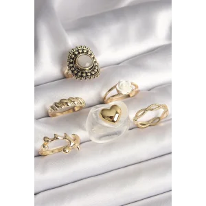 Pirinç Gold Renk Beyaz Gül Figür Kalp İşlemeli Sarmal Detay 6Lı Kadın Yüzük Seti