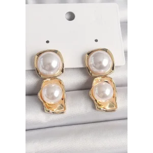 Pirinç Gold Renk İnci Kare Model Kadın Küpe