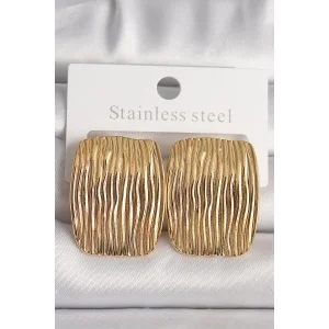 Pirinç Gold Renk İşlemeli Kare Plaka Model Kadın Küpe