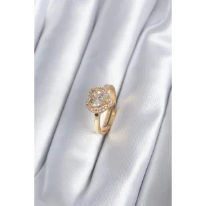 Pirinç Gold Renk Zirkon Taşlı Kalp Charm Model Kadın Yüzük