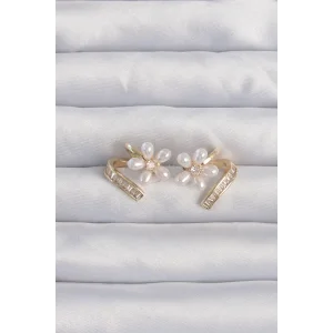 Pirinç Gold Renk Zirkon Taşlı Kıvrımlı İnci Çiçek Küpe