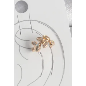 Pirinç Gold Renk Zirkon Taşlı Yaprak Model Kadın Kıkırdak Küpe