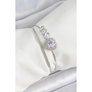 Pirinç Gümüş Renk Kalpli Zirkon Taşlı Kadın Bileklik