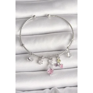 Pirinç Gümüş Renk Sallantı Zirkon Taşlı Kalp Figür Charm Kadın Bileklik
