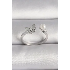 Pirinç Gümüş Renk Zirkon Taş Detaylı Beyaz Mineli Kelebek Figür İnci Detay Ayarlanabilir Yüzük