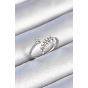 Pirinç Gümüş Renk Zirkon Taşlı İncili Yaprak Model Kadın Yüzük