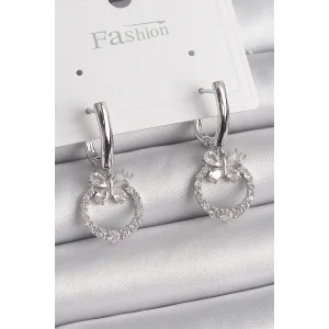 Pirinç Gümüş Renk Zirkon Taşlı Kelebek Figür Sallantı Detay Kadın Küpe
