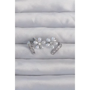 Pirinç Gümüş Renk Zirkon Taşlı Kıvrımlı İnci Çiçek Küpe