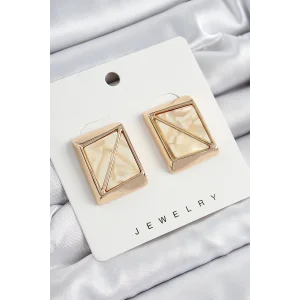 Pirinç Krem Üçgen Kesim Detaylı Kare Model Vintage Gold Renk Kadın Küpe