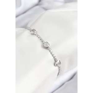 Pirinç Zirkon Taşlı Sıralı Kalp Model Gümüş Renk Asansörlü Kadın Bileklik