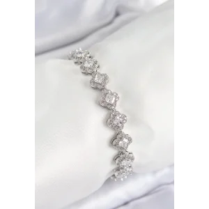 Pirinç Zirkon Taşlı Yonca Baget Model Gümüş Renk VIP Seri Kadın Bileklik