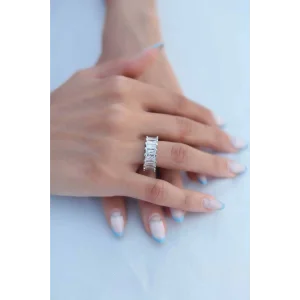 Zirkon Taşlı Gümüş Renk Baget Kadın Yüzük