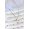 316L Çelik Gold Renk Zincir Pembe Mineli Oval İncili Çiçek İşlemeli Portre Model Kadın Kolye