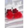 Kırmızı Renk Tüylü Yıldız Ponpon Model Kadın Küpe