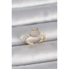 Pirinç Gold Renk Ayarlanabilir Beyaz Mineli Kedi Model İnci Detay Kadın Yüzük
