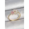 Pirinç Gold Renk Beyaz Mineli Pembe Zirkon Taşlı Çiçek Model Kadın Yüzük