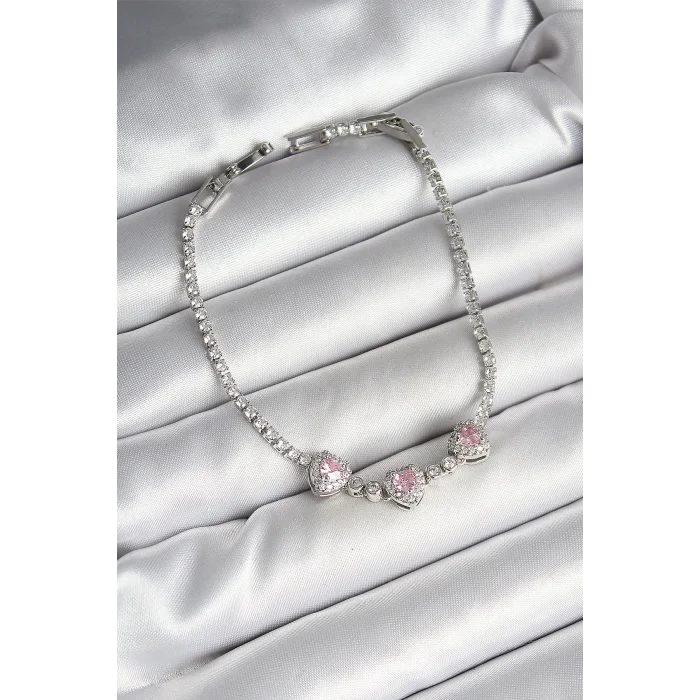 Pirinç Sıralı Pembe Kalp Figürlü Zirkon Taşlı Gümüş Renk Kadın Bileklik