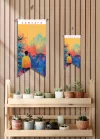 Renkli Bitkiler Arasında Meditasyon Havası Sunan Duvar Flaması | Kumaş Duvar Posteri | 25x50 – 50x100 cm