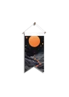 Karanlık Uzay ve Yalnızlık Temalı Poster Bayrağı – Uzak Güneşler ve Silüetli Kumaş Duvar Dekoru | 25x50 – 50x100 cm