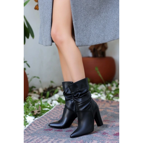 Erita Siyah Cilt Topuklu Çizme