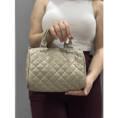 Kapaksız kapitone bej cilt çanta