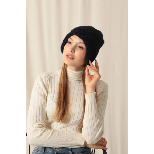 Kulak Kapatıcılı Kadın Lacivert Bere