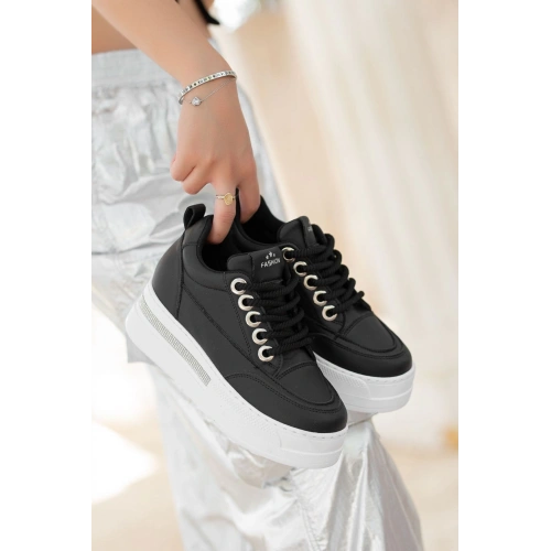 Lulu Siyah Cilt Beyaz Tabanlı Bağcıklı Spor Ayakkabı