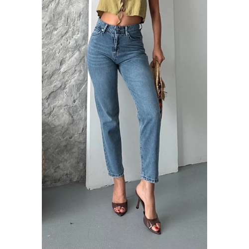 Mom fit kar yıkama bıyık detaylı jeans pantolon d2006