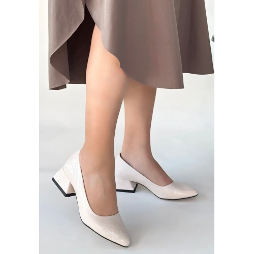 Nitya Bej Baskılı Rugan Topuklu Ayakkabı