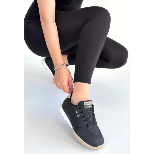 Tawen Siyah Cilt Bej Tabanlı Bağcıklı Spor Ayakkabı