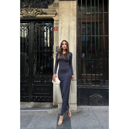 Uzun kollu uzun elbise