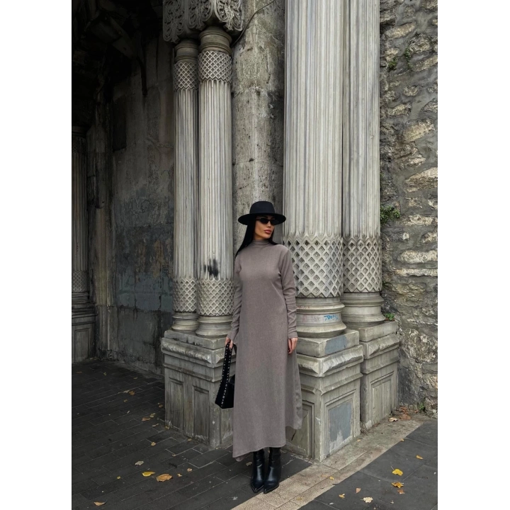 Boğazlı kalın bürümcük uzun elbise vizon