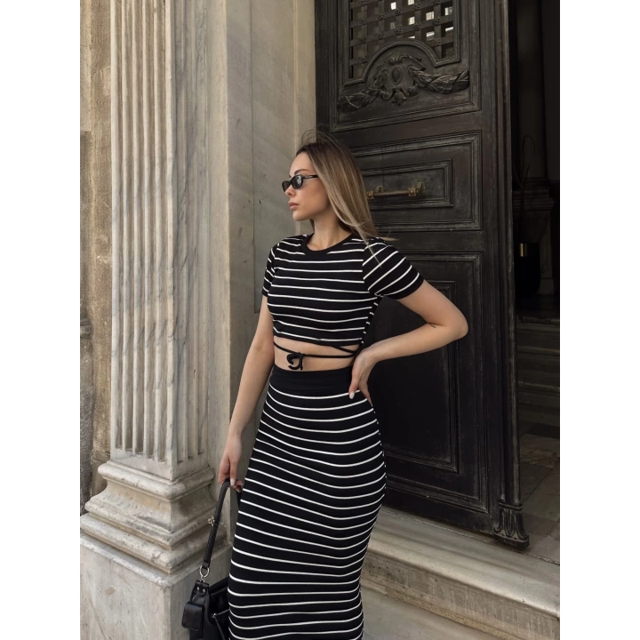 Çizgili etekli takım siyah s3609