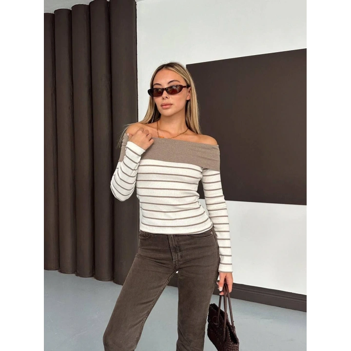 Çizgili madonna yaka kaşkorse bluz bej a844
