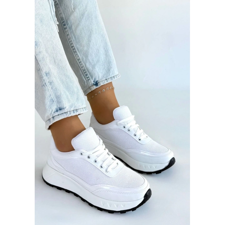 Edva Beyaz Cilt Bağcıklı Spor Ayakkabı