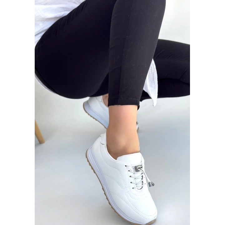 Finna Beyaz Cilt Bağcıklı Spor Ayakkabı