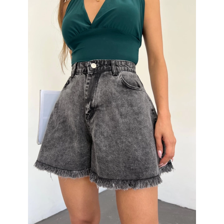 Geniş Paça Püsküllü Denim Şort