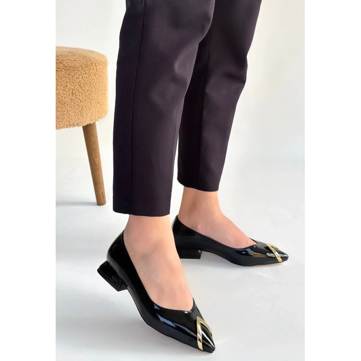 Goes Siyah Rugan Babet Ayakkabı