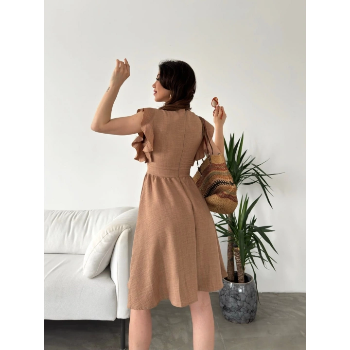 Göğüs Dekolteli Kolları Volanlı Elbise