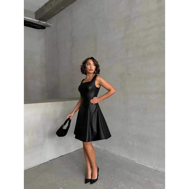 Kare yaka deri elbise siyah h24442