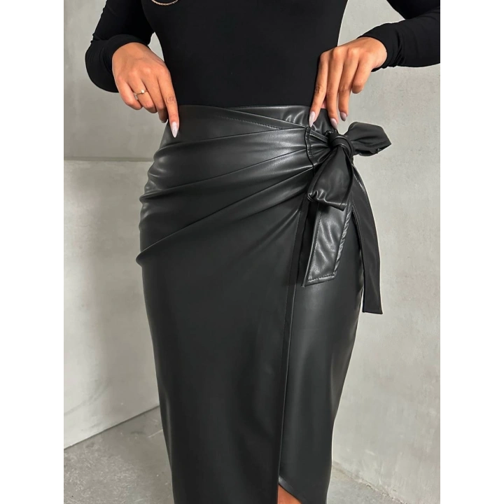 Kuşaklı uzun deri etek siyah h26414