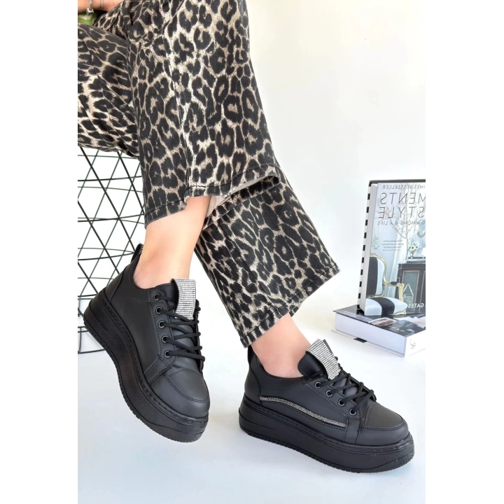 Leope Siyah Cilt Bağcıklı Spor Ayakkabı
