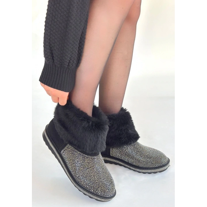 Linka Siyah Süet Gümüş Boncuk İşlemeli Bot