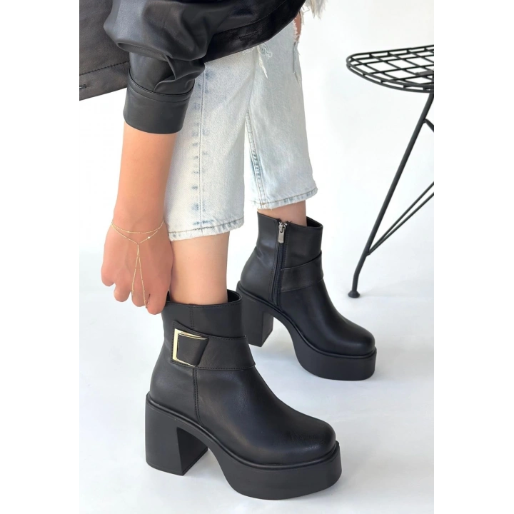 Lonji Siyah Cilt Topuklu Bot