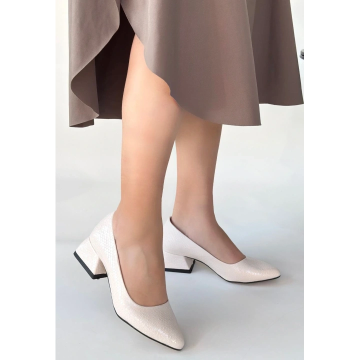 Nitya Bej Baskılı Rugan Topuklu Ayakkabı