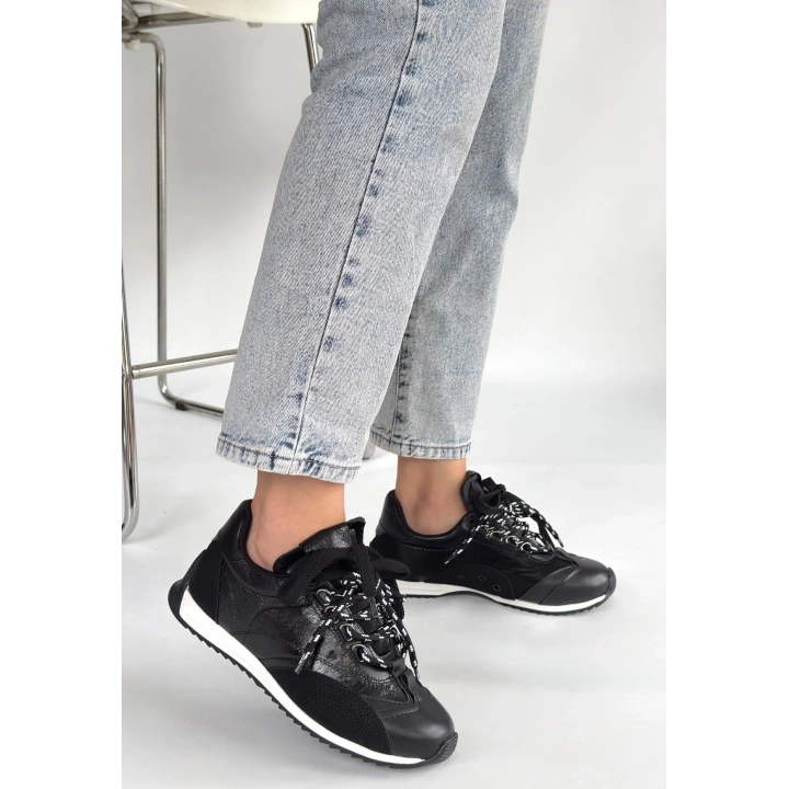Ranu Siyah Cilt Paraşüt Detaylı Bağcıklı Spor Ayakkabı