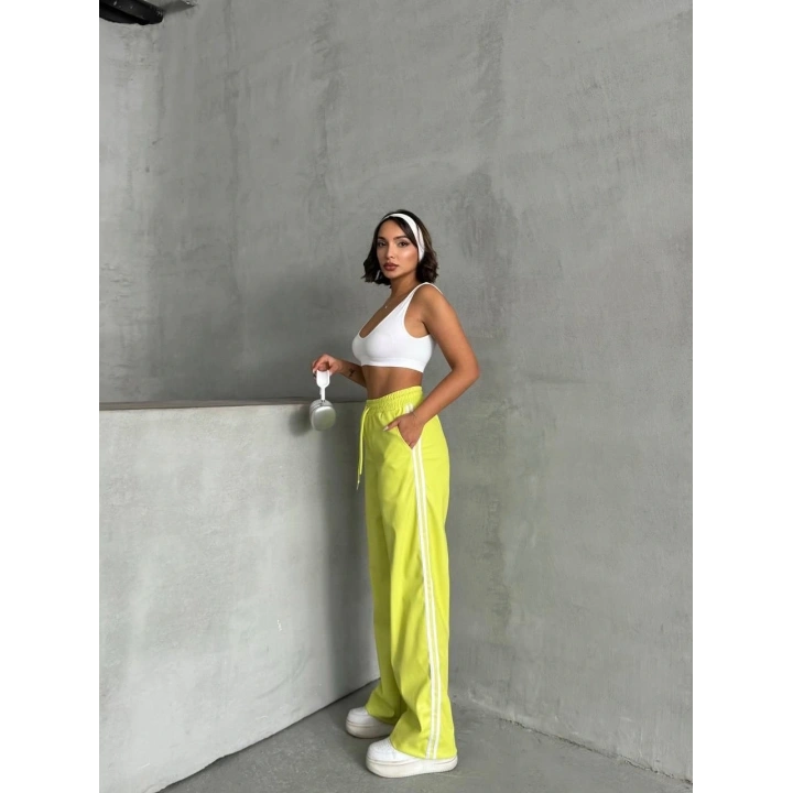 Şeritli deri pantolon yeşil h26430