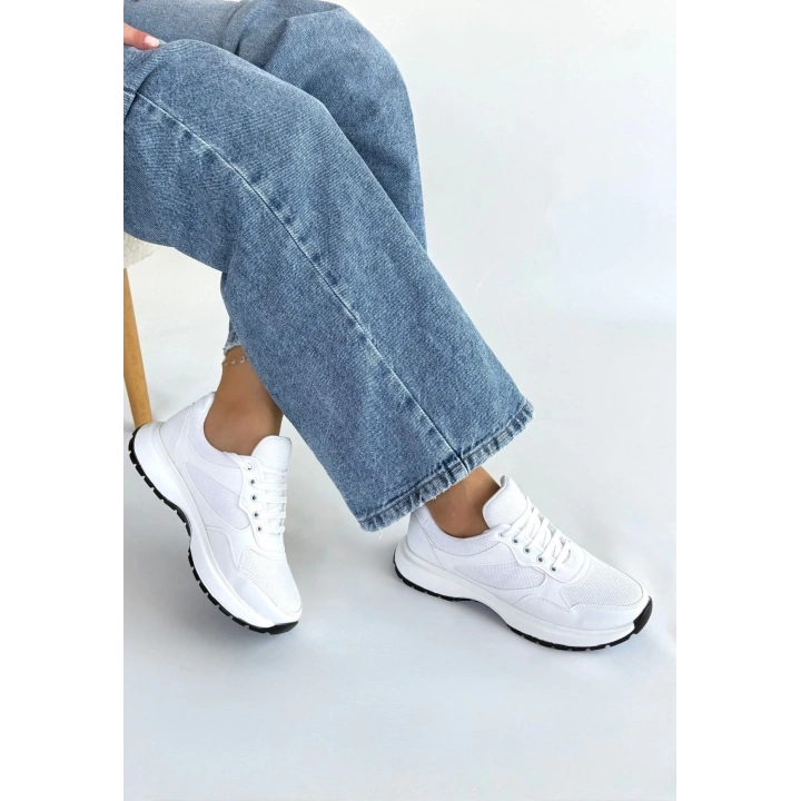 Slar Beyaz Cilt Bağcıklı Spor Ayakkabı