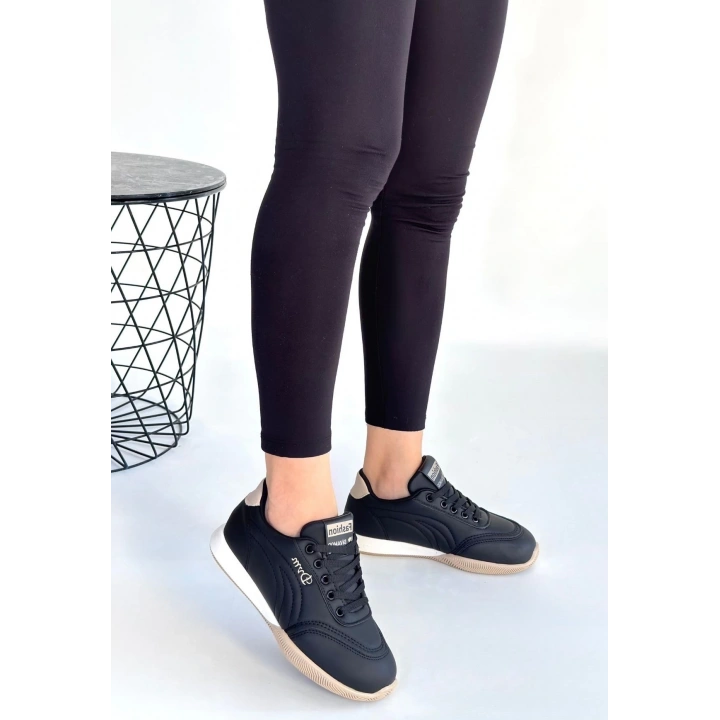 Tawen Siyah Cilt Bej Tabanlı Bağcıklı Spor Ayakkabı