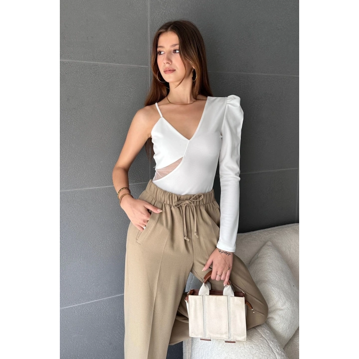 Tek Omuz Tül Detaylı Crep Bluz
